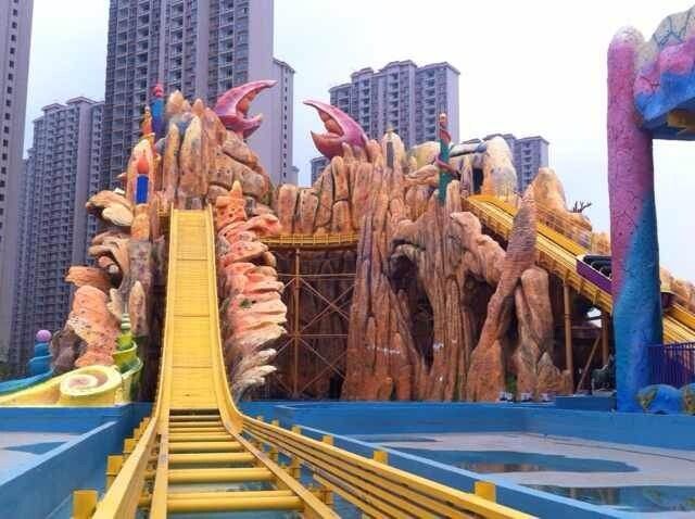 貴安歡樂(lè)世界塑石假山漂流
